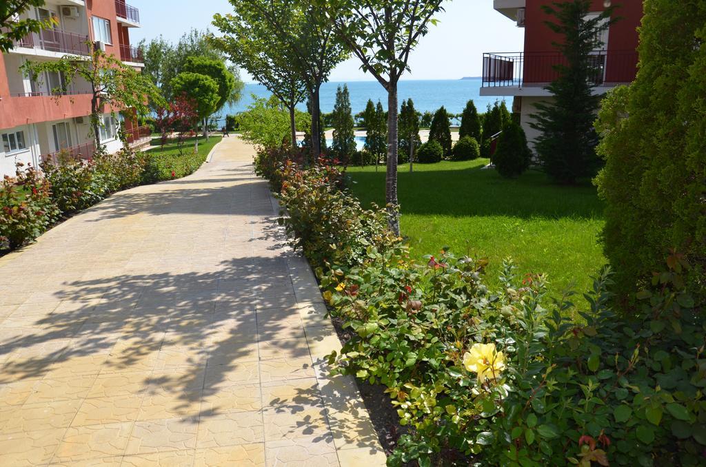 Single Private Apartments In Marina View Fort Beach Święty Włas Zewnętrze zdjęcie