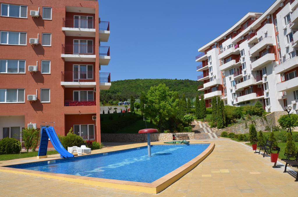 Single Private Apartments In Marina View Fort Beach Święty Włas Zewnętrze zdjęcie