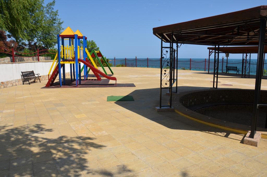 Single Private Apartments In Marina View Fort Beach Święty Włas Zewnętrze zdjęcie