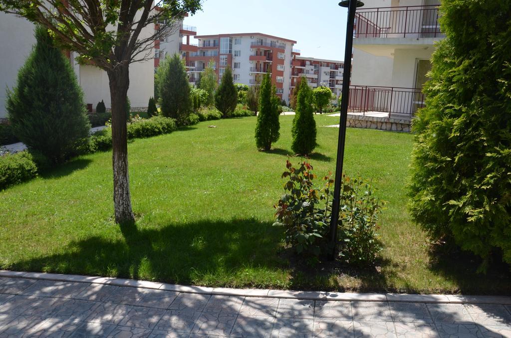 Single Private Apartments In Marina View Fort Beach Święty Włas Zewnętrze zdjęcie