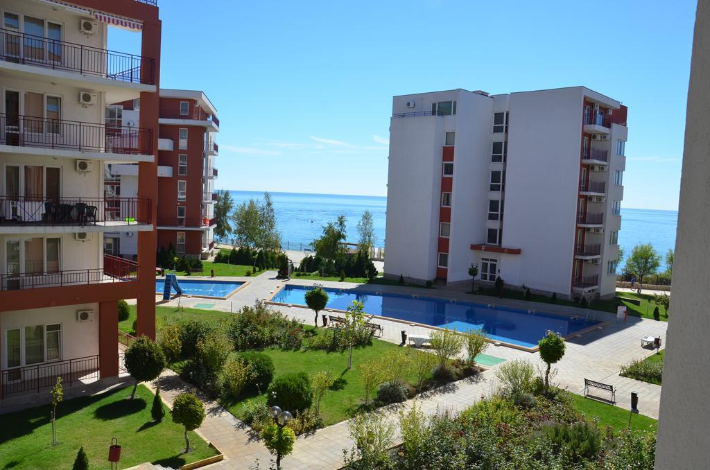 Single Private Apartments In Marina View Fort Beach Święty Włas Zewnętrze zdjęcie