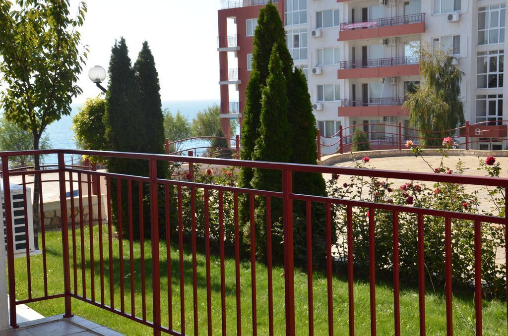 Single Private Apartments In Marina View Fort Beach Święty Włas Zewnętrze zdjęcie