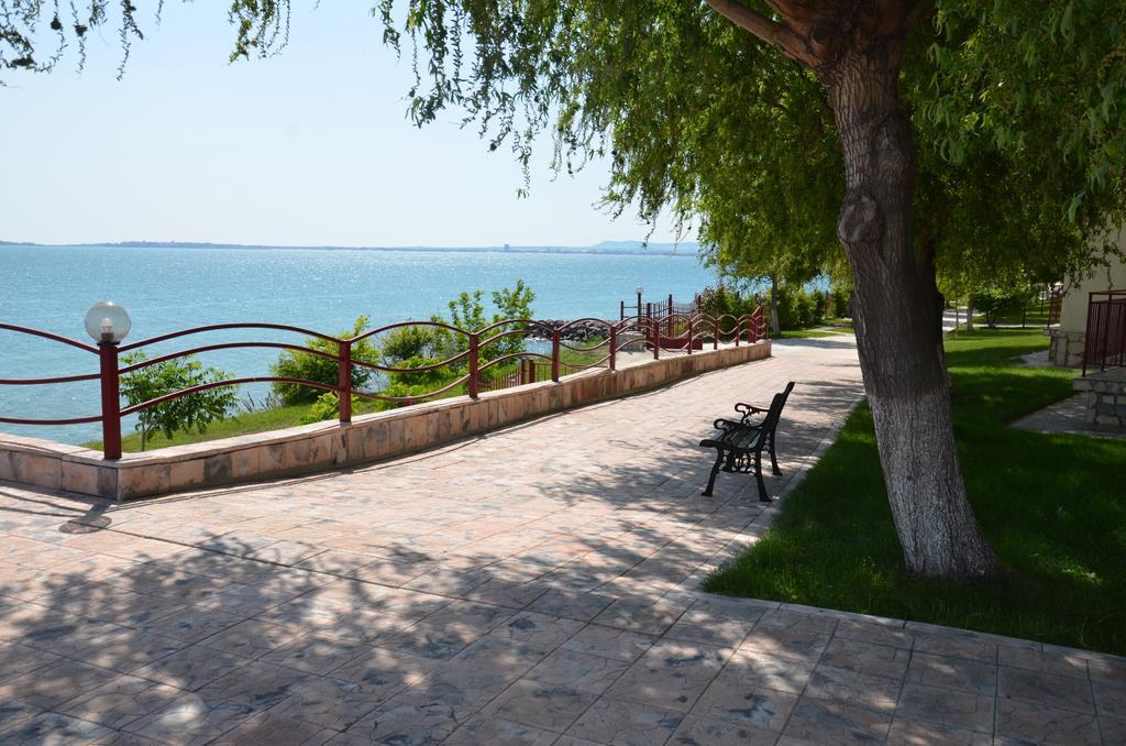 Single Private Apartments In Marina View Fort Beach Święty Włas Zewnętrze zdjęcie