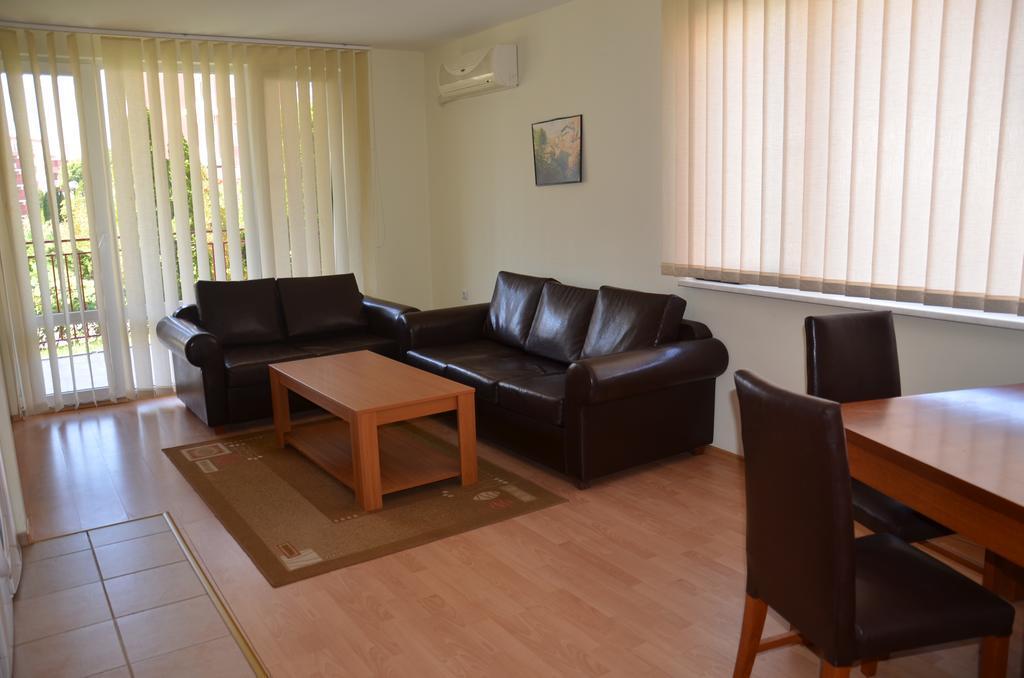 Single Private Apartments In Marina View Fort Beach Święty Włas Zewnętrze zdjęcie