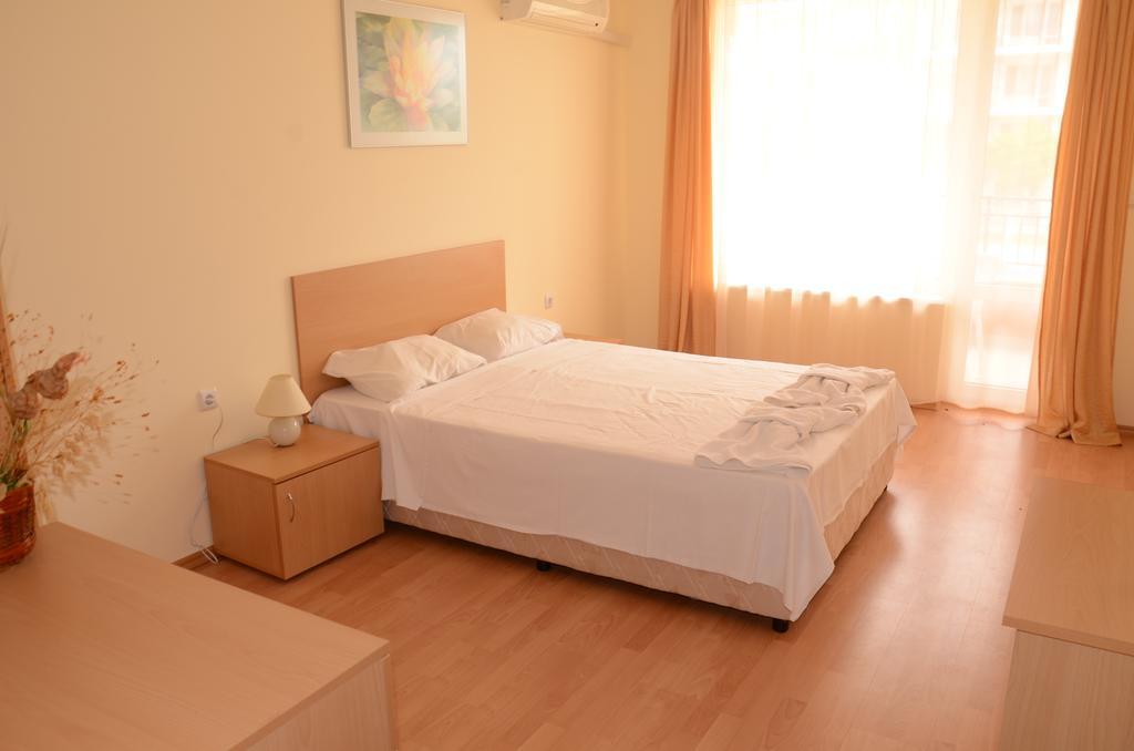 Single Private Apartments In Marina View Fort Beach Święty Włas Zewnętrze zdjęcie