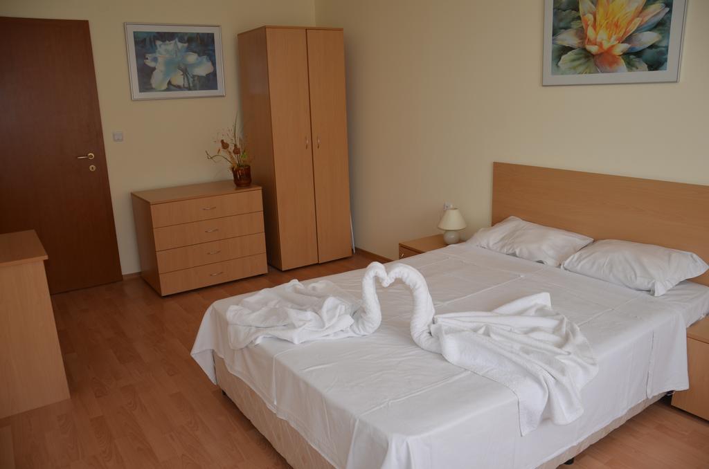 Single Private Apartments In Marina View Fort Beach Święty Włas Zewnętrze zdjęcie