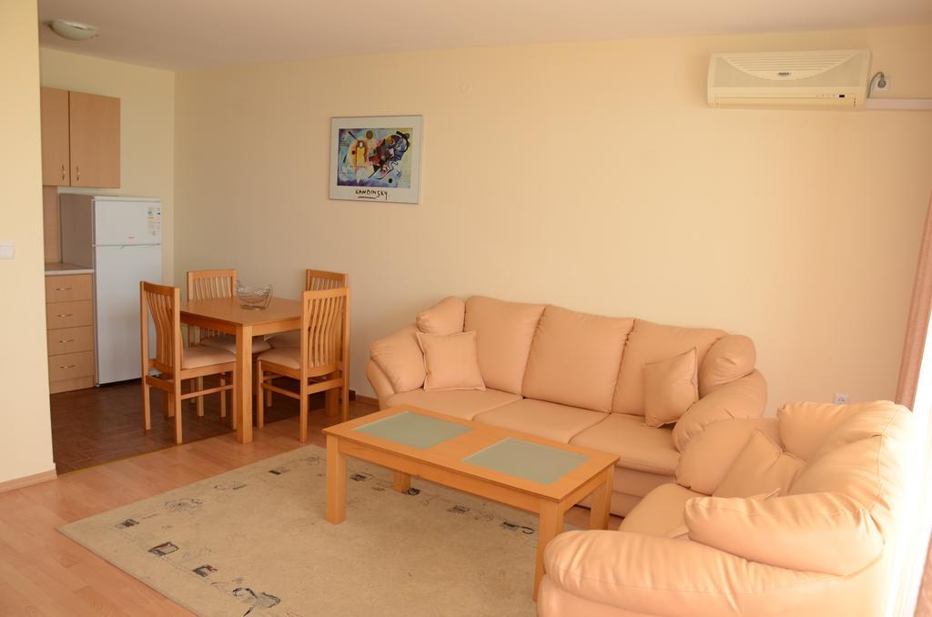 Single Private Apartments In Marina View Fort Beach Święty Włas Zewnętrze zdjęcie