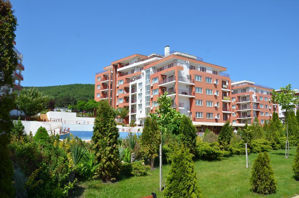 Single Private Apartments In Marina View Fort Beach Święty Włas Zewnętrze zdjęcie